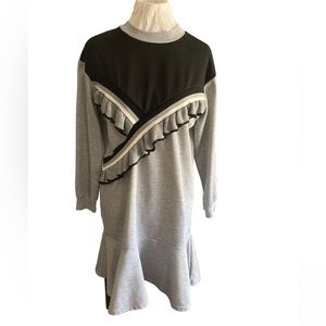 - - - Stella Marina collezione grey jersey knit dress ruffle flutter detai…